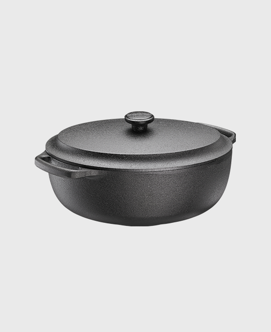 Oval cast iron casserole dish with lid - 4l